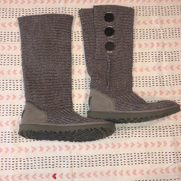 UGG Shoes - Women’s Grey knit UGG boots, US Size 7 EUC